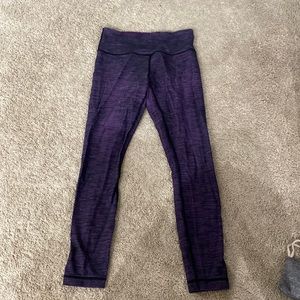 Purple & black heathered size 4 Wunder Under